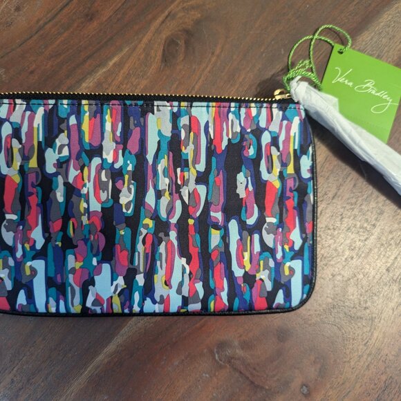 Vera Bradley Envelope Wristlet - Picture 2 of 7